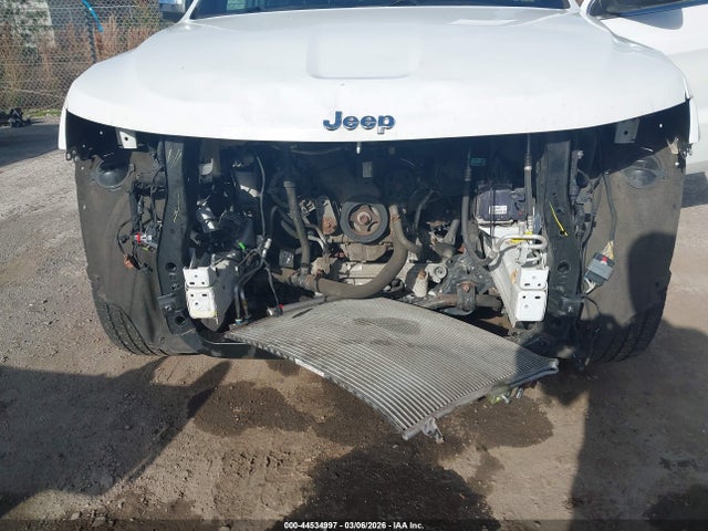2017 JEEP GRAND CHEROKEE 1C4RJFBG8HC901175 Photo 5