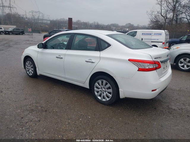 3N1AB7AP3FY261563 Nissan SENTRA SV