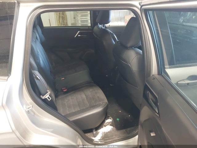 Продаж на аукціоні авто 2022 Mitsubishi Outlander Black Edition S-awc/se 2.5 S-awc/se Launch Edition S-awc, vin: JA4J4UA82NZ028724, номер лоту: 44535005