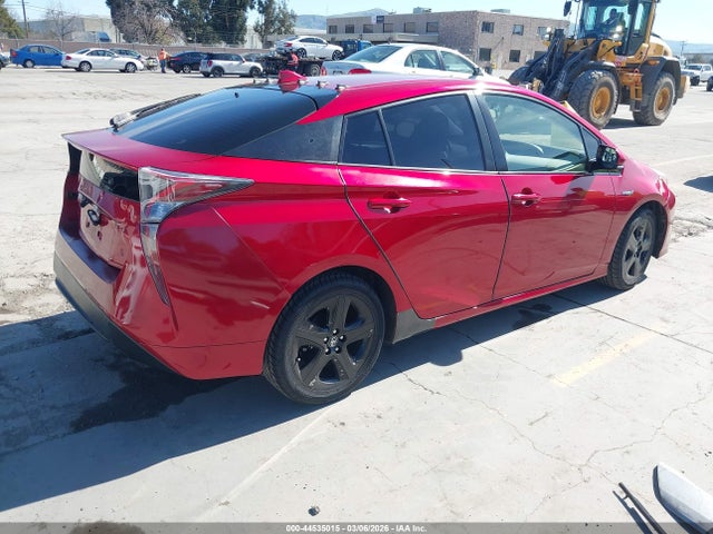 Toyota Prius Three 2016 JTDKARFU3G3522361 Image 4