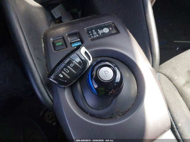 2024 NISSAN LEAF 1N4AZ1BV2RC556367 Photo 10