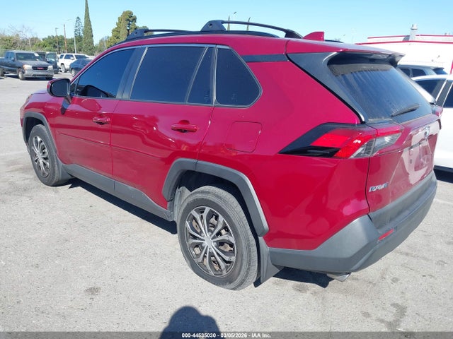 Toyota RAV4 LE 2020 JTMK1RFV6LD052842 Image 3