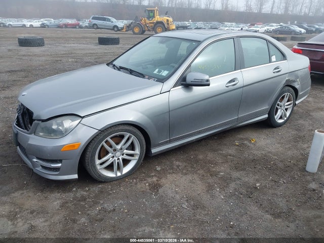 44535061 :رقم المزاد ، WDDGF8BBXCR227826 vin ، 2012 Mercedes-benz C 300 Sport 4matic مزاد بيع