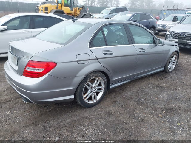 44535061 :رقم المزاد ، WDDGF8BBXCR227826 vin ، 2012 Mercedes-benz C 300 Sport 4matic مزاد بيع