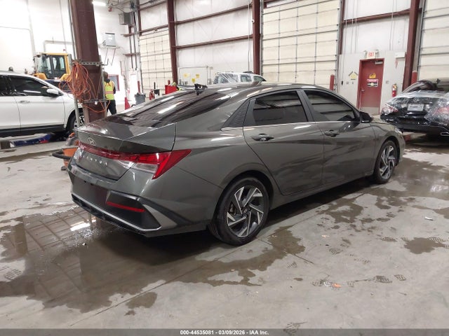 KMHLS4DGXRU643835 Hyundai ELANTRA SEL