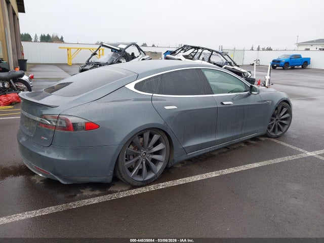 Продажа на аукционе авто 2013 Tesla Model S Performance, vin: 5YJSA1DP9DFP14848, номер лота: 44535084