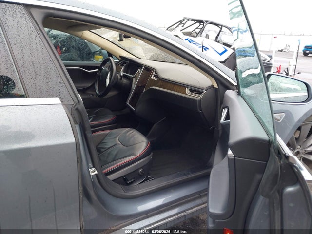 Продажа на аукционе авто 2013 Tesla Model S Performance, vin: 5YJSA1DP9DFP14848, номер лота: 44535084