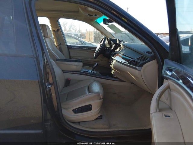 2011 BMW X5 5UXZV4C52BL400360 Photo 4