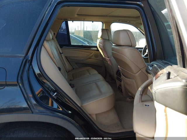 2011 BMW X5 5UXZV4C52BL400360 Photo 7