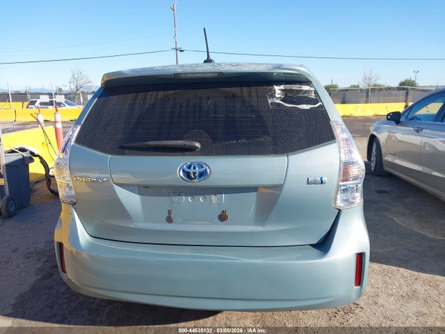 Toyota Prius V Three 2014 JTDZN3EU9EJ012381 Image 16