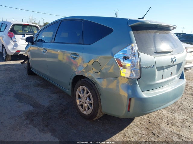 Toyota Prius V Three 2014 JTDZN3EU9EJ012381 Image 3