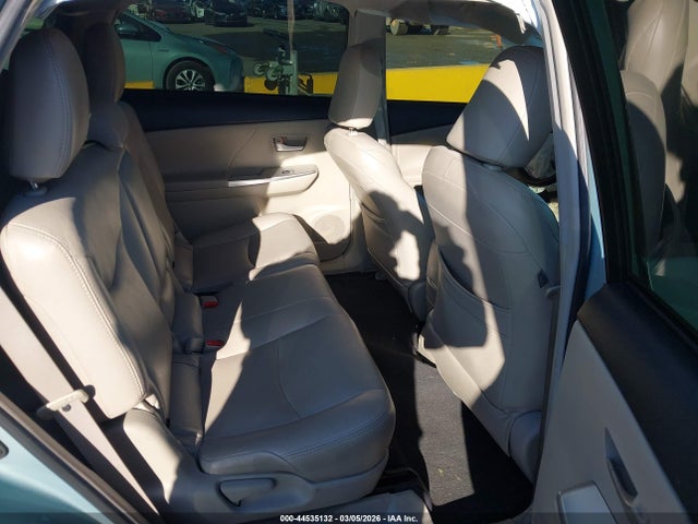 Toyota Prius V Three 2014 JTDZN3EU9EJ012381 Image 8
