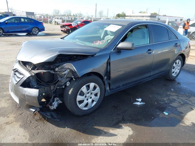 2010 TOYOTA CAMRY 4T1BF3EK1AU018063 Photo 1