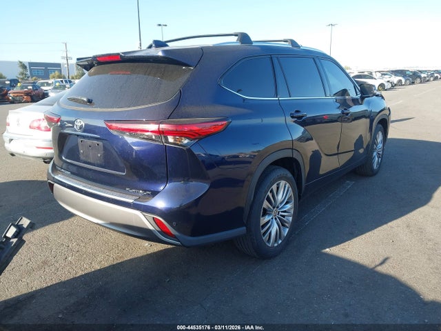 2022 TOYOTA HIGHLANDER 5TDFZRAH5NS128151 Photo 3