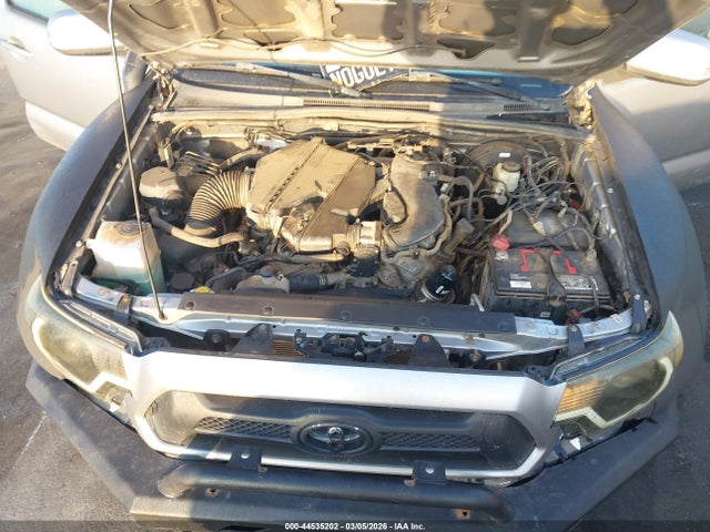 3TMLU4EN0FM189638 Toyota Tacoma Base V6