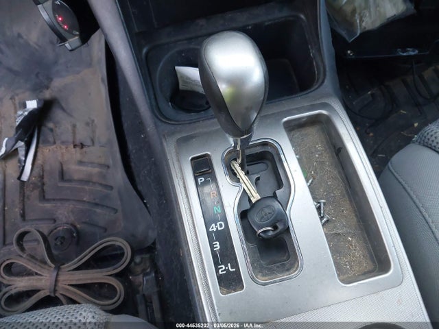 3TMLU4EN0FM189638 Toyota Tacoma Base V6