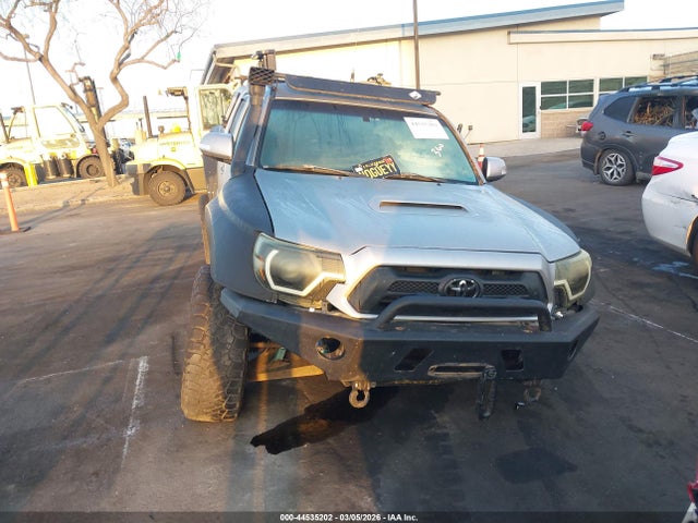 3TMLU4EN0FM189638 Toyota Tacoma Base V6