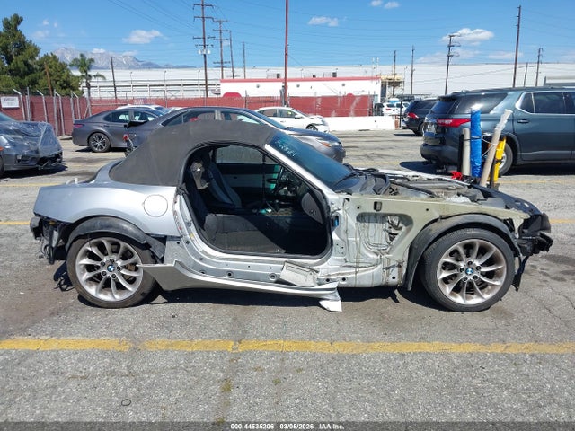 44535206 :رقم المزاد ، 4USBT33463LR61229 vin ، 2003 Bmw Z4 2.5i مزاد بيع