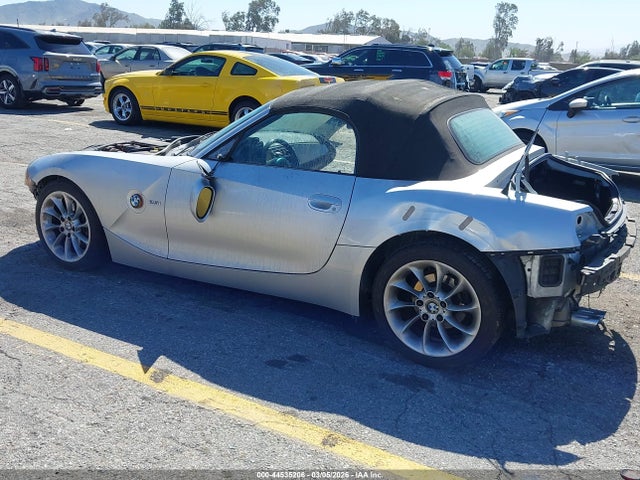 44535206 :رقم المزاد ، 4USBT33463LR61229 vin ، 2003 Bmw Z4 2.5i مزاد بيع