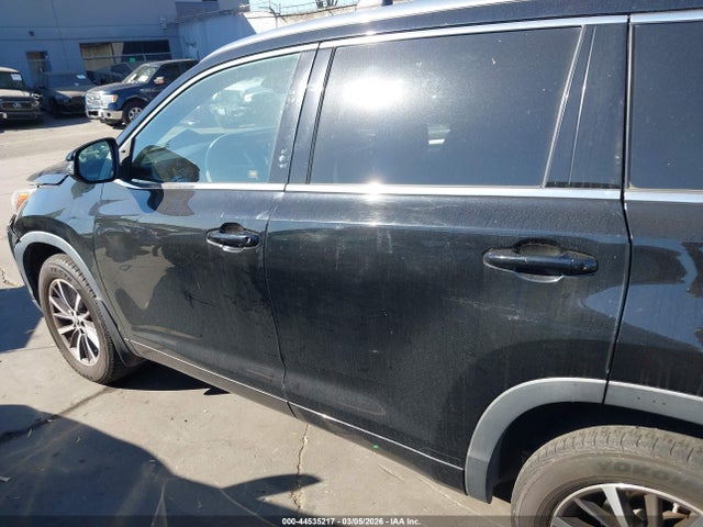 Toyota Highlander Xle 2018 5TDKZRFHXJS271808 Image 15
