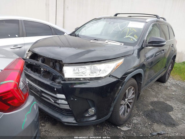 Toyota Highlander Xle 2018 5TDKZRFHXJS271808 Image 2