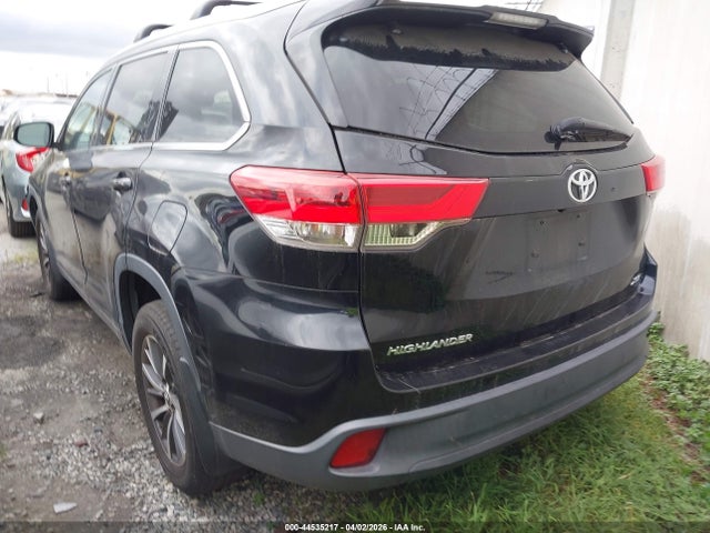 Toyota Highlander Xle 2018 5TDKZRFHXJS271808 Image 3