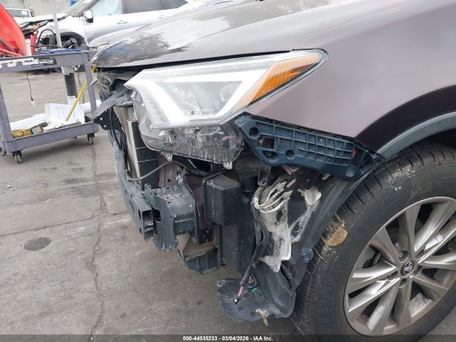 Toyota Rav4 Limited 2018 2T3YFREV0JW463828 Image 21
