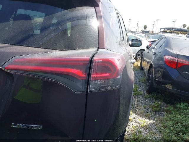Toyota Rav4 Limited 2018 2T3YFREV0JW463828 Image 4