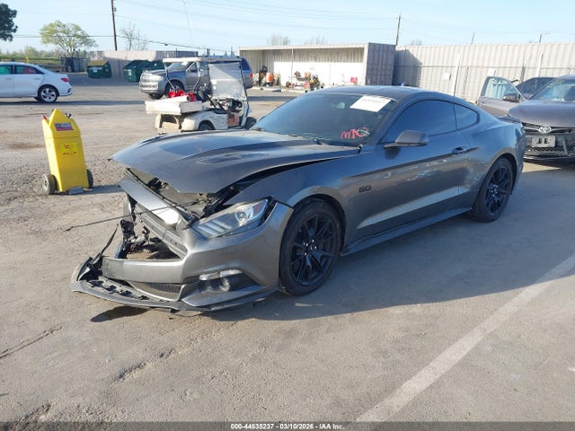 Ford Mustang Gt Premium 2017 1FA6P8CF8H5247727 Image 2