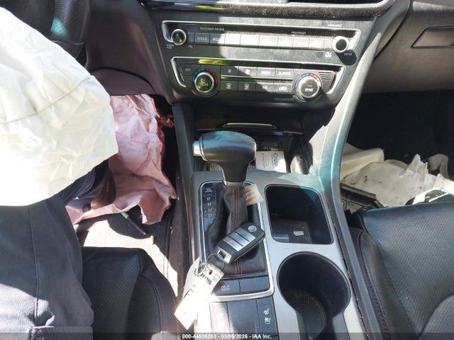 5XXGW4L28JG202411 KIA Optima Sx Turbo