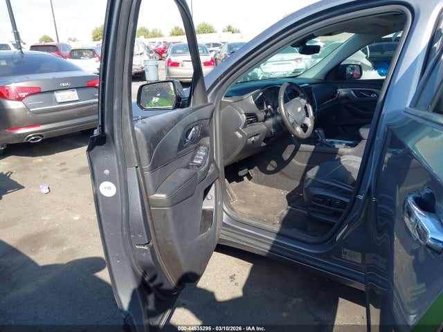 1GNERKKW9KJ116665 Chevrolet Traverse Premier