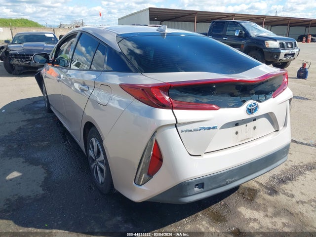 Toyota Prius Prime Plus 2018 JTDKARFP1J3081329 Image 3