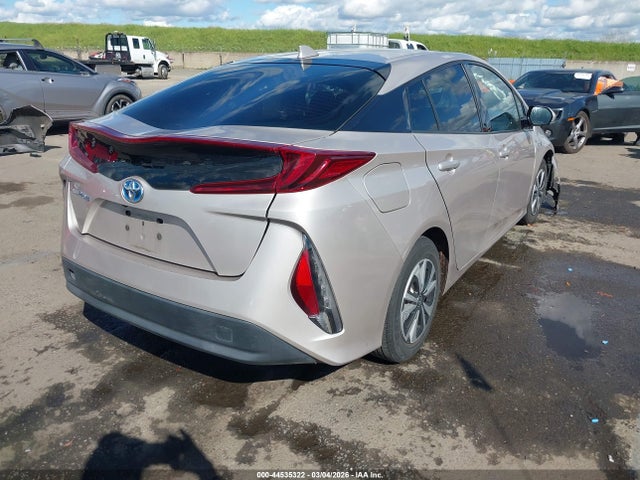 Toyota Prius Prime Plus 2018 JTDKARFP1J3081329 Image 4
