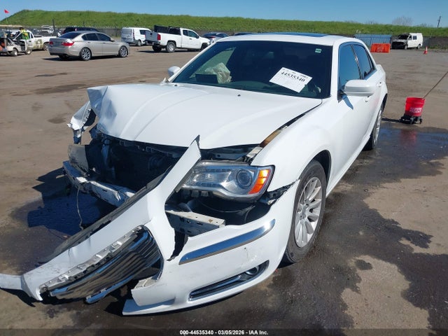 2013 Chrysler 300 Motown მანქანა იყიდება აუქციონზე, vin: 2C3CCAAG2DH707404, აუქციონის ნომერი: 44535340