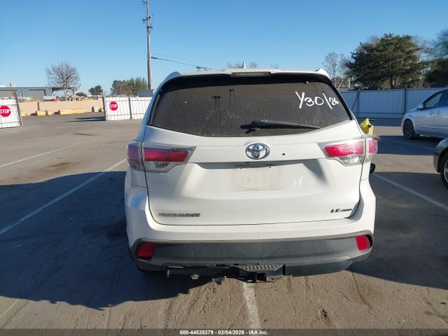 Toyota Highlander Le Plus V6 2015 5TDBKRFH6FS140967 Image 17