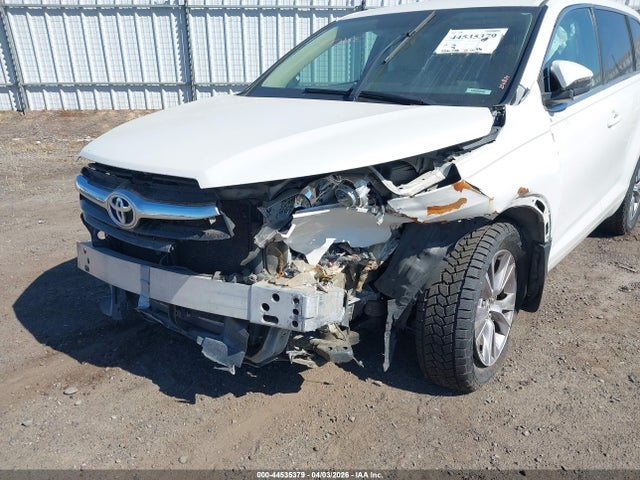 Toyota Highlander Le Plus V6 2015 5TDBKRFH6FS140967 Image 6