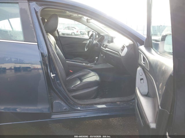 Mazda Mazda3 Touring 2018 3MZBN1V36JM262863 Image 5