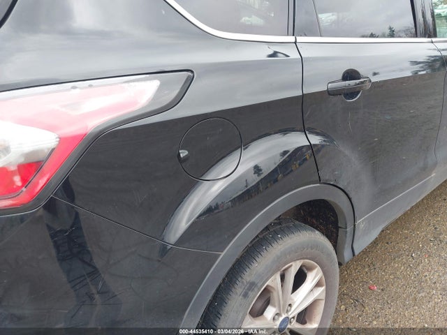 Ford ESCAPE SE 2017 1FMCU9GD7HUB33580 Image 6