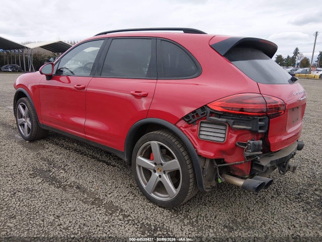2016 PORSCHE CAYENNE WP1AC2A22GLA88340 Photo 2