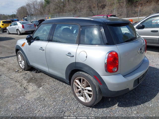 2013 MINI COUNTRYMAN WMWZB3C56DWM08500 Photo 2
