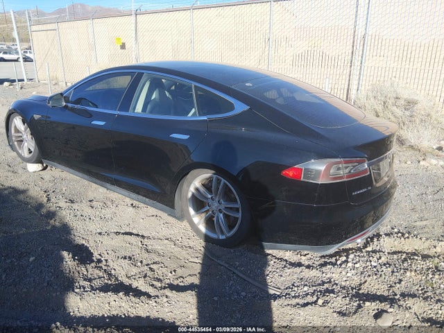 2013 TESLA MODEL S 5YJSA1CN1DFP03410 Photo 2