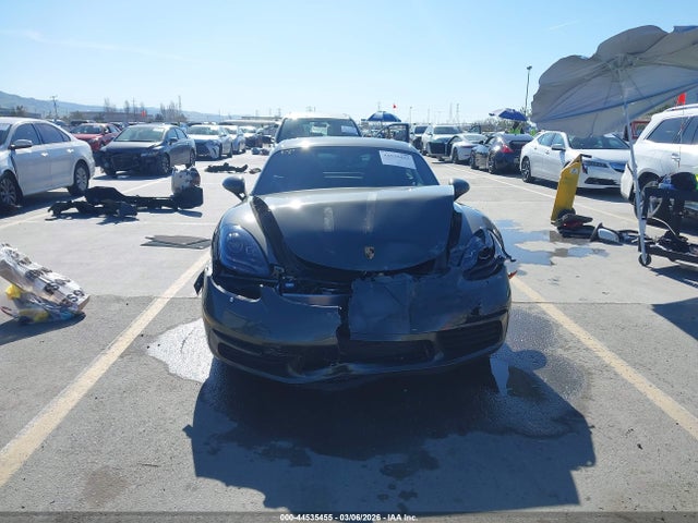 WP0AB2A86RK264596 Porsche 718 Cayman Lx
