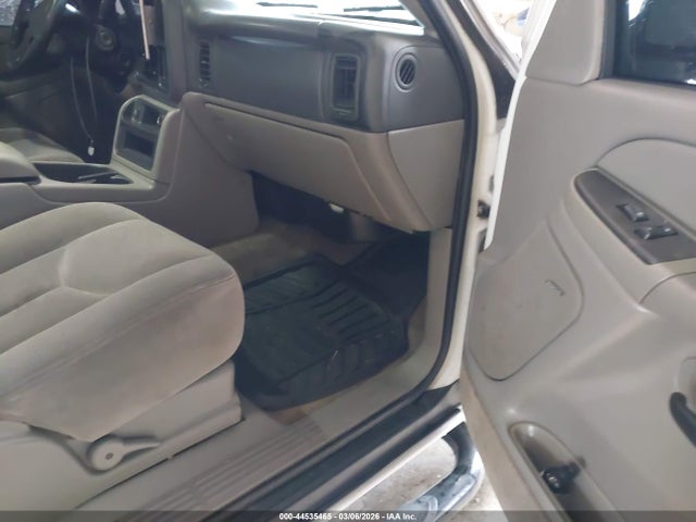44535465 :رقم المزاد ، 1GKEK13V54R224352 vin ، 2004 Gmc Yukon Sle مزاد بيع