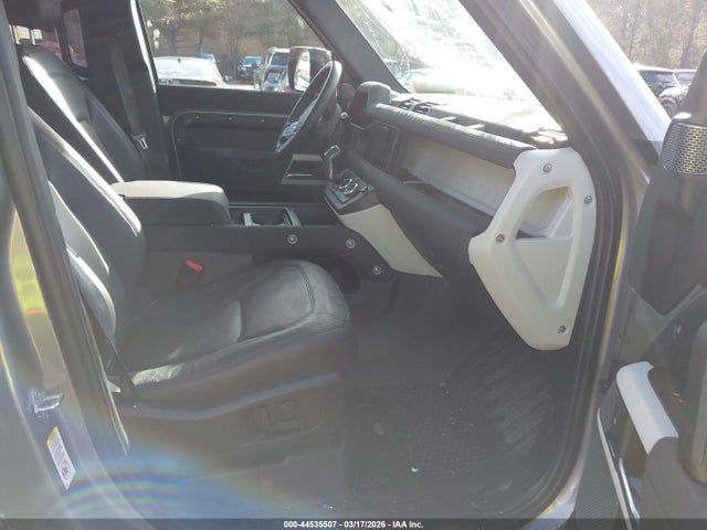 SALEJEEX7P2225450 Land Rover Defender 110 S