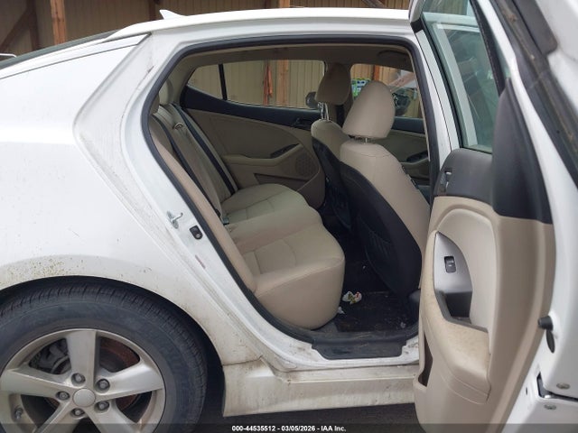KIA Optima Lx 2015 KNAGM4A70F5651983 Image 8