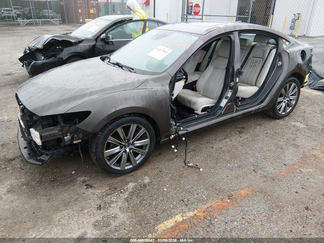 2018 MAZDA MAZDA6 JM1GL1XY3J1309996 Photo 1