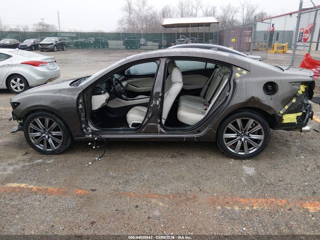 2018 MAZDA MAZDA6 JM1GL1XY3J1309996 Photo 5