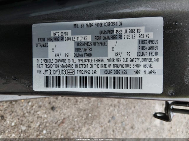 2018 MAZDA MAZDA6 JM1GL1XY3J1309996 Photo 8