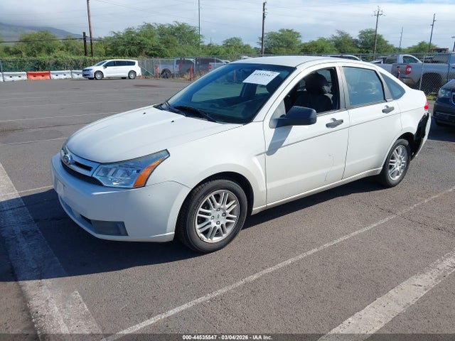 2011 FORD FOCUS 1FAHP3FN1BW198323 Photo 1