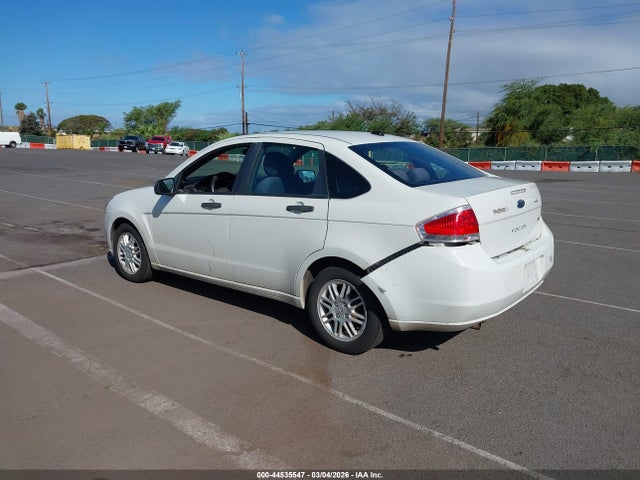 2011 FORD FOCUS 1FAHP3FN1BW198323 Photo 2